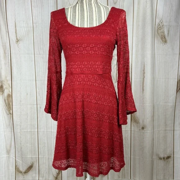 Love Reign Dresses | Red Dress | Color: Red | Size: S | Hawaiiangirl_23's Closet Love Reign Dresses | Red Dress | Color: Red | Size: S | Hawaiiangirl_23's Closet